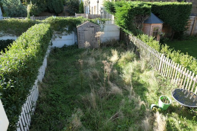 6 North End, Buckhurst Hill, Essex IG9 5RA
 5