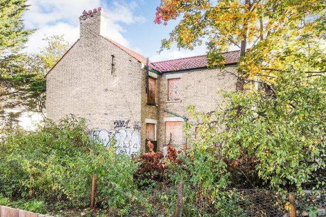 43 Brookfields, Cambridge, Cambridgeshire, CB1 3NZ
 8