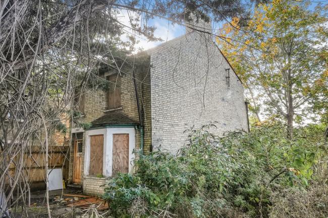 43 Brookfields, Cambridge, Cambridgeshire, CB1 3NZ
 8