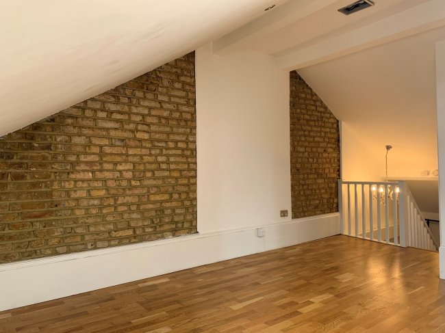 Top Floor Flat, 88 Brixton Hill, London, SW2 1QN
 4