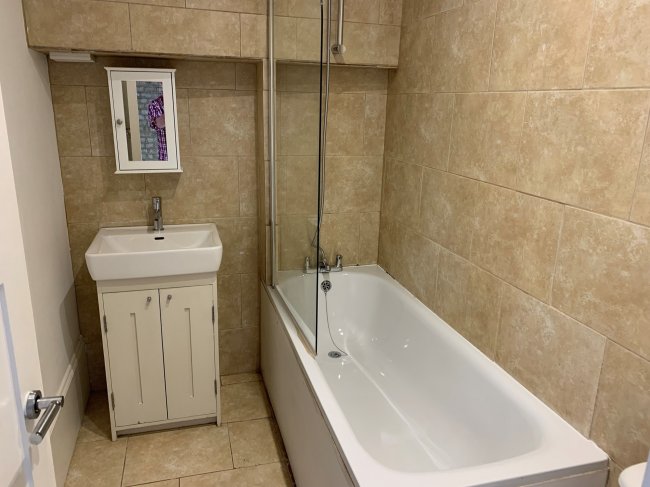 Top Floor Flat, 88 Brixton Hill, London, SW2 1QN
 4