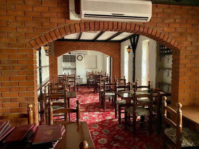 117 London Road, Twickenham TW1 1EE 9