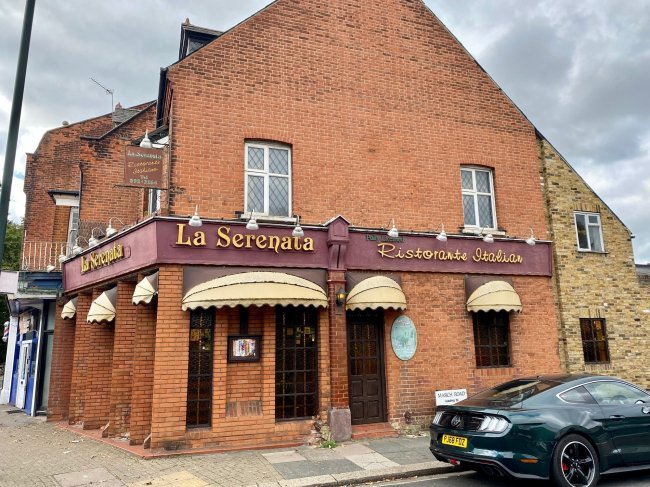 117 London Road, Twickenham TW1 1EE 9