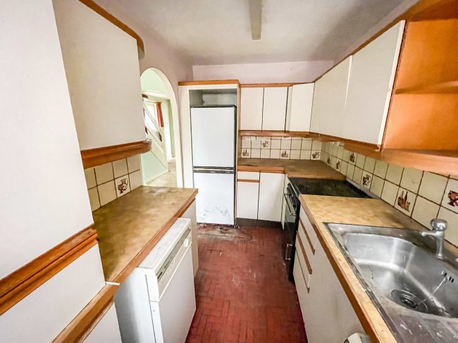 22 Stonechat Road, Billericay, Essex, CM11 2NX
 10