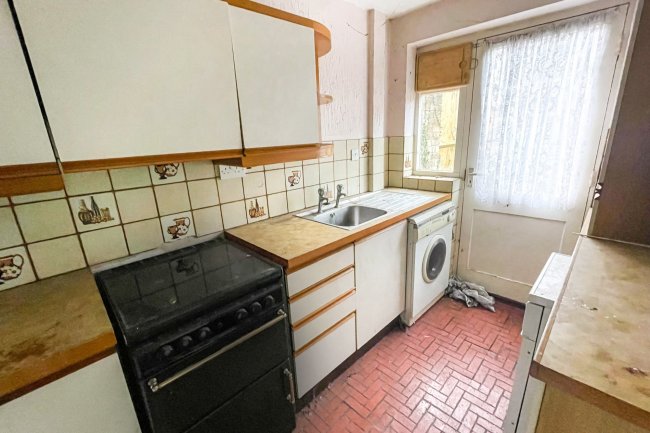 22 Stonechat Road, Billericay, Essex, CM11 2NX
 10