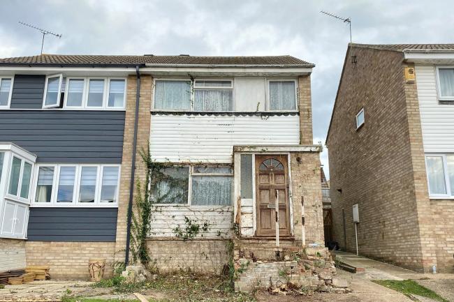 22 Stonechat Road, Billericay, Essex, CM11 2NX
 10