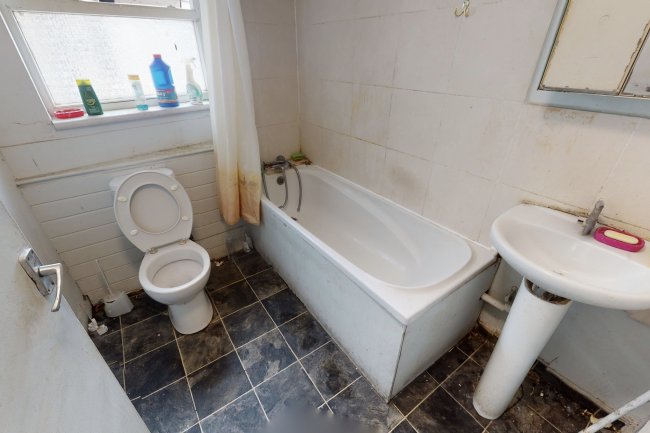 300 Barking Road, London, E13 8HL
 9