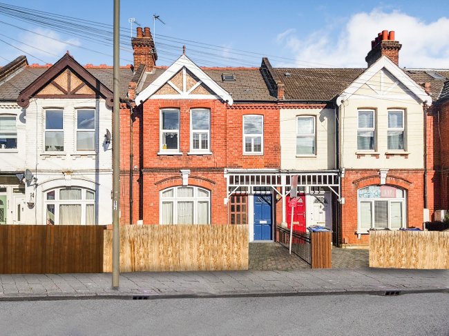 433 Kingston Road, Raynes Park, London SW20 8JR 3