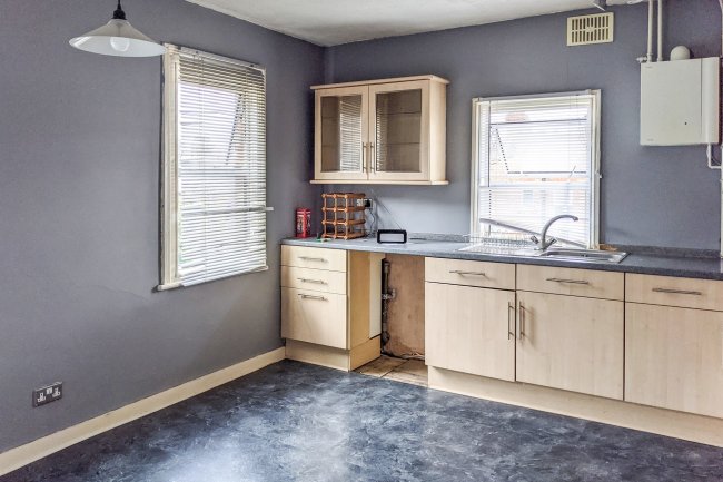 25A Lenham Road, Thornton Heath CR7 8QT
 1