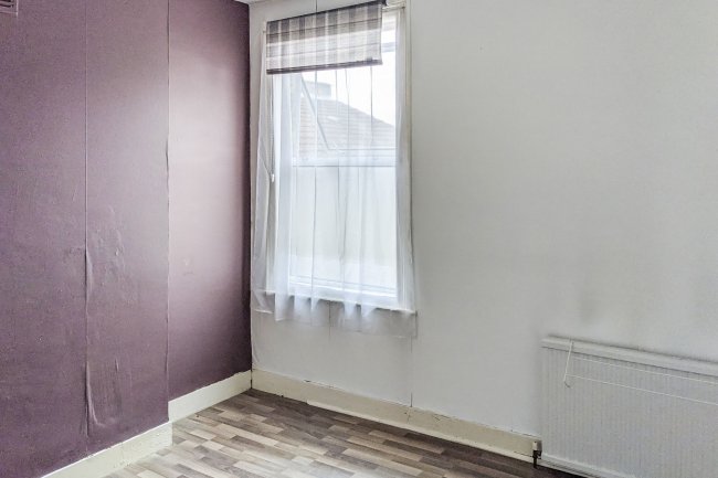 25A Lenham Road, Thornton Heath CR7 8QT
 1