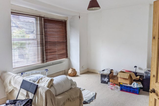25A Lenham Road, Thornton Heath CR7 8QT
 1