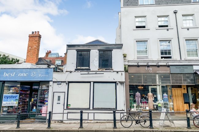 8 Hill Rise, Richmond, Surrey TW10 6UA

 5