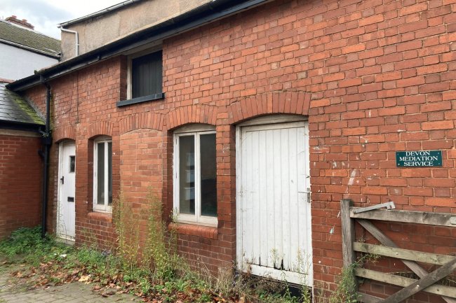 The Red House, St. Lawrence Green, Crediton, Devon EX17 3LN 4