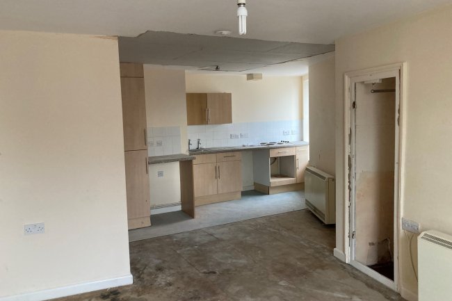 The Red House, St. Lawrence Green, Crediton, Devon EX17 3LN 4