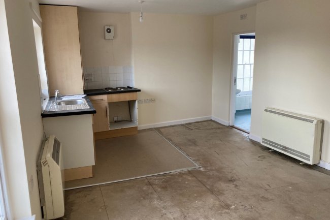 The Red House, St. Lawrence Green, Crediton, Devon EX17 3LN 4