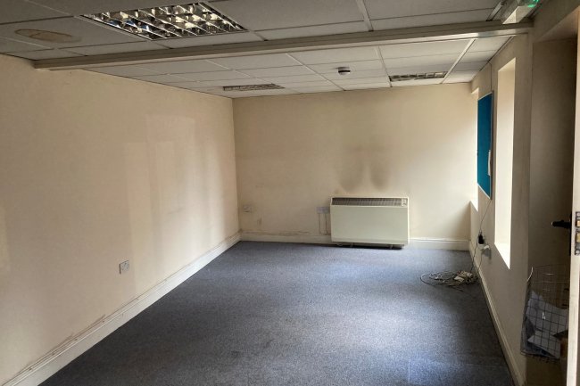 The Red House, St. Lawrence Green, Crediton, Devon EX17 3LN 4