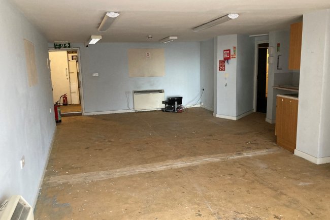 The Red House, St. Lawrence Green, Crediton, Devon EX17 3LN 4