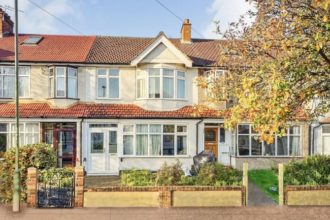 75 Stanhope Grove, Beckenham, Kent, BR3 3HL 6