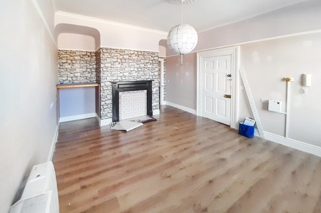 College House, 12 and 14 High Street, Lambourn, Hungerford, RG17 8XN 10