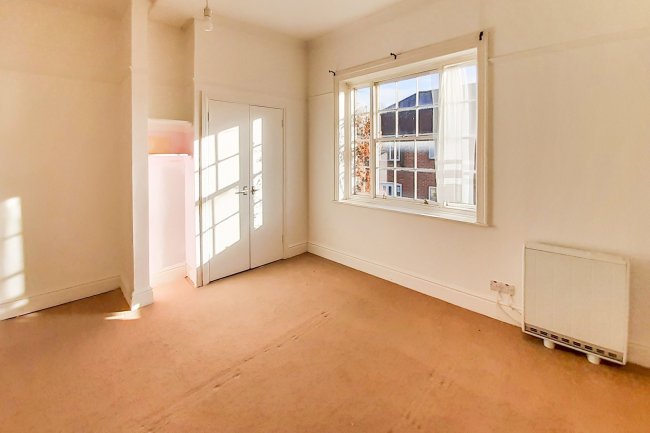 College House, 12 and 14 High Street, Lambourn, Hungerford, RG17 8XN 10