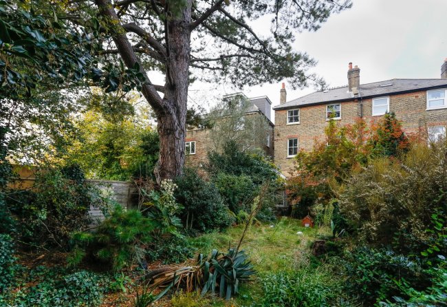 29 Harvard Road, Chiswick, London W4 4EA 10