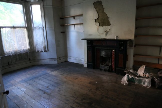 29 Harvard Road, Chiswick, London W4 4EA 10