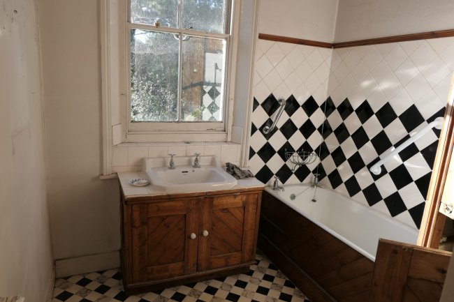 29 Harvard Road, Chiswick, London W4 4EA 10