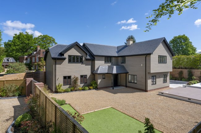 Oakwood, Barley Mow Road, Englefield Green, Surrey TW20 0NT 1