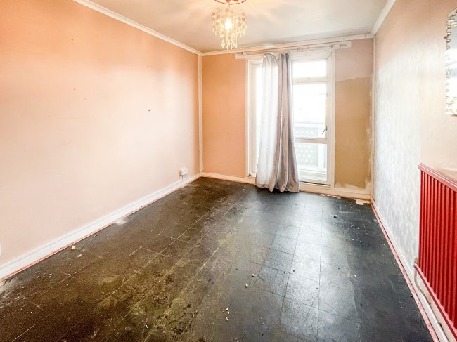 7 Gayton House, Chiltern Road, London, E3 4BX 3