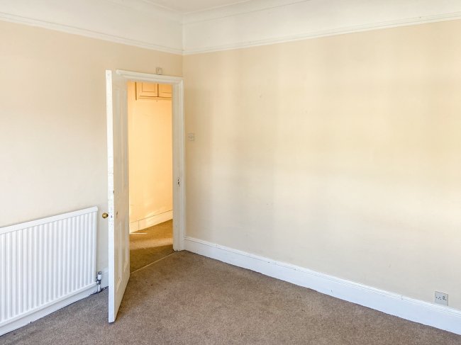 33a Danehurst Street, Fulham, London SW6 6SA 3