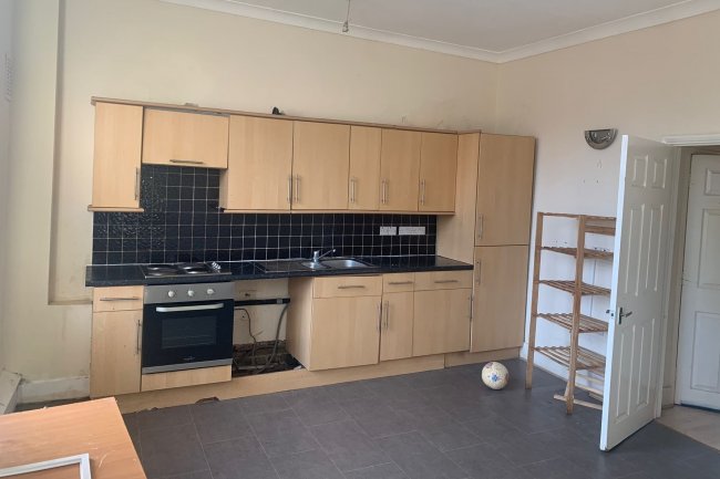 Flat 1, 46 Brixton Road, Oval, London, SW9 6BT 5