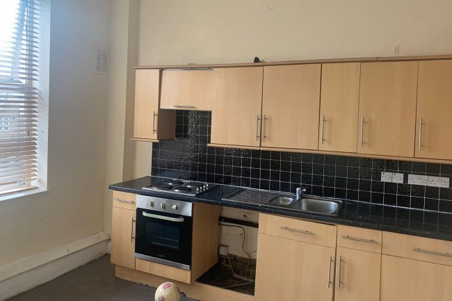 Flat 1, 46 Brixton Road, Oval, London, SW9 6BT 5