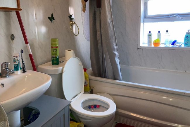 Flat 2, 46 Brixton Road, Oval, London, SW9 6BT 4