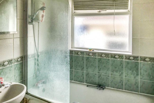 18 Cedar Park Close, Benfleet, Essex SS7 3RU 3