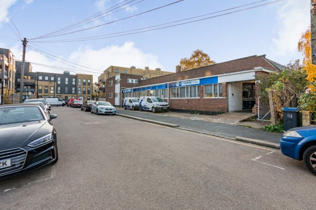 1-19 Milton Avenue, Croydon, Surrey CR0 2BP 6