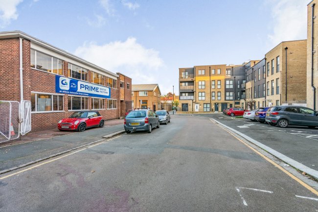 1-19 Milton Avenue, Croydon, Surrey CR0 2BP 6