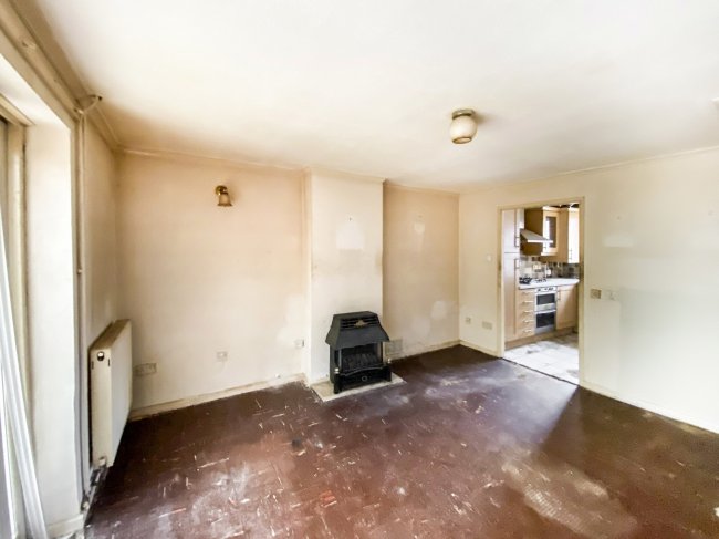 12 Cosford Close, Bishopstoke, Eastleigh, Hampshire SO50 8PQ 1