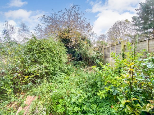 12 Cosford Close, Bishopstoke, Eastleigh, Hampshire SO50 8PQ 1