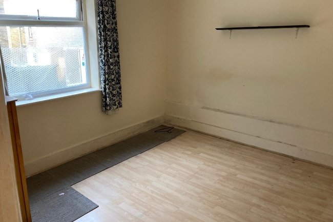 Flats 1, 2, & 3, 46 Brixton Road, Oval, London, SW9 6BT 8