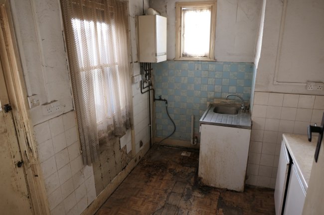 41 Huxley Road, Upper Edmonton, London N18 1NW 10