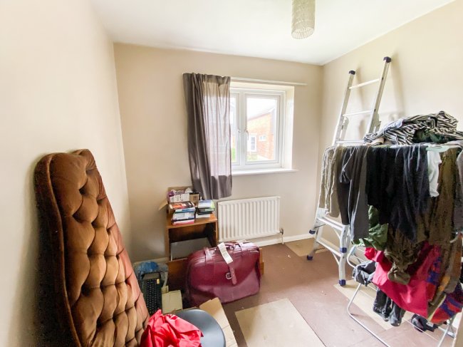 33 Kingsfield Gardens, Lowford, Bursledon, Hampshire, SO31 8AY 9