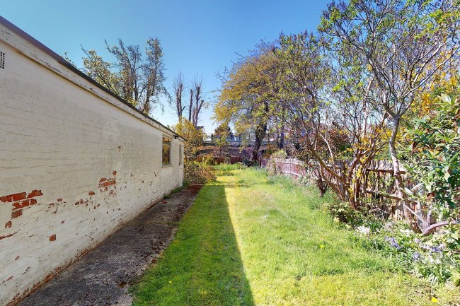 22 Spencer Road, Isleworth, Middlesex TW7 4BH 6