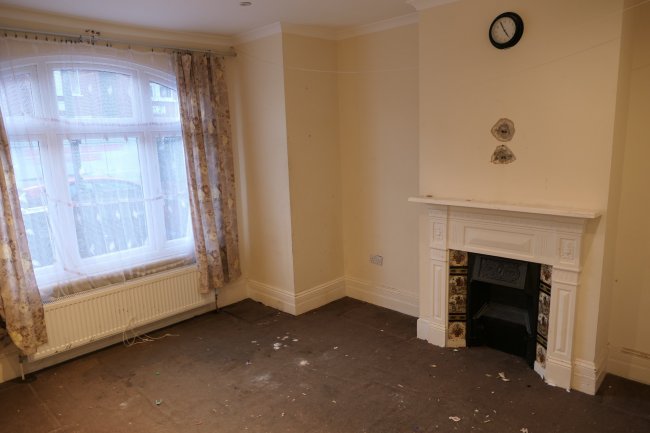 433 Kingston Road, Raynes Park, London SW20 8JR 5