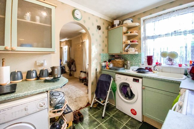 Brystone, Albert Road, Chatham, Kent, ME4 5PZ 2