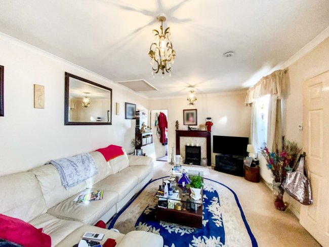 Brystone, Albert Road, Chatham, Kent, ME4 5PZ 2