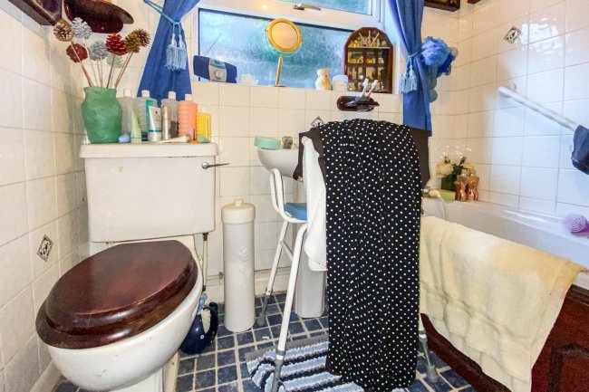 Brystone, Albert Road, Chatham, Kent, ME4 5PZ 2