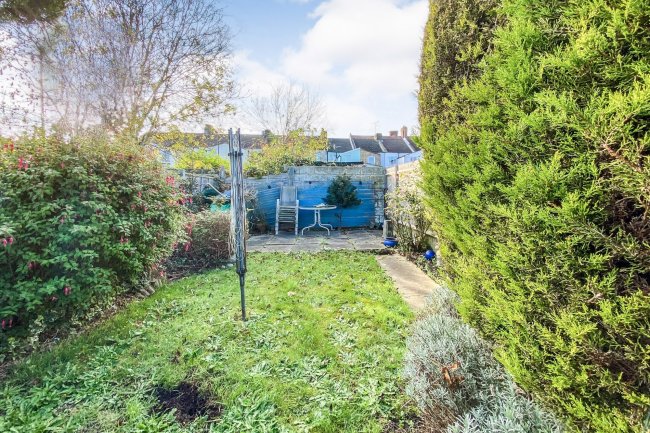 Brystone, Albert Road, Chatham, Kent, ME4 5PZ 2