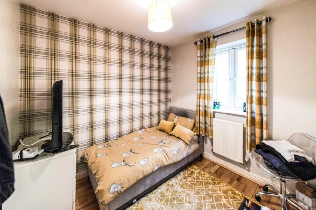 15 Knowles Wood Drive, Chorley, Lancashire PR7 2FE 8