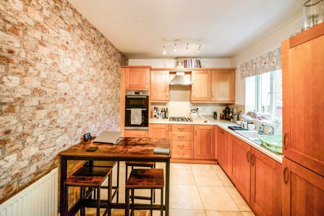 15 Knowles Wood Drive, Chorley, Lancashire PR7 2FE 8