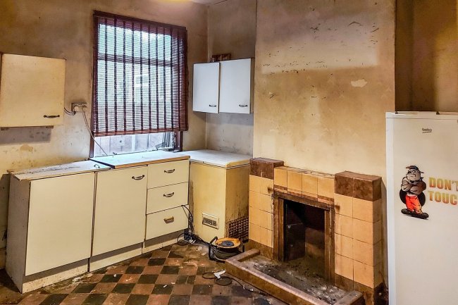 44 Grindle Road, Longford, Coventry, Warwickshire CV6 6BX 5